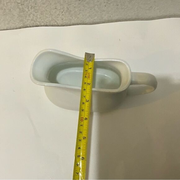 Target home collection white Porcelain White Gravy Boat 8 X 3.5 X 4” P10 - Picture 6 of 7